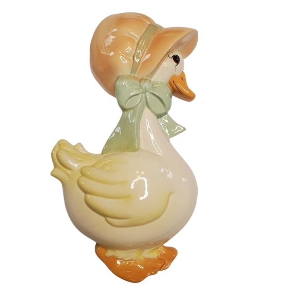 Vintage Momma Duck & 2 Babies Chalkware Wall Hangings, 50s Nursery Decor - Picture 2 of 11